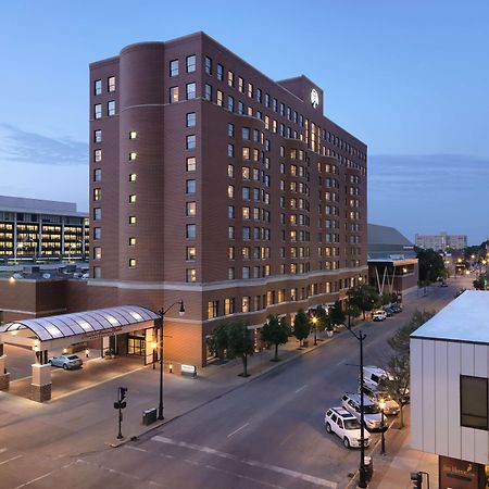 President Abraham Lincoln - A Doubletree By Hilton Hotel Springfield Bagian luar foto