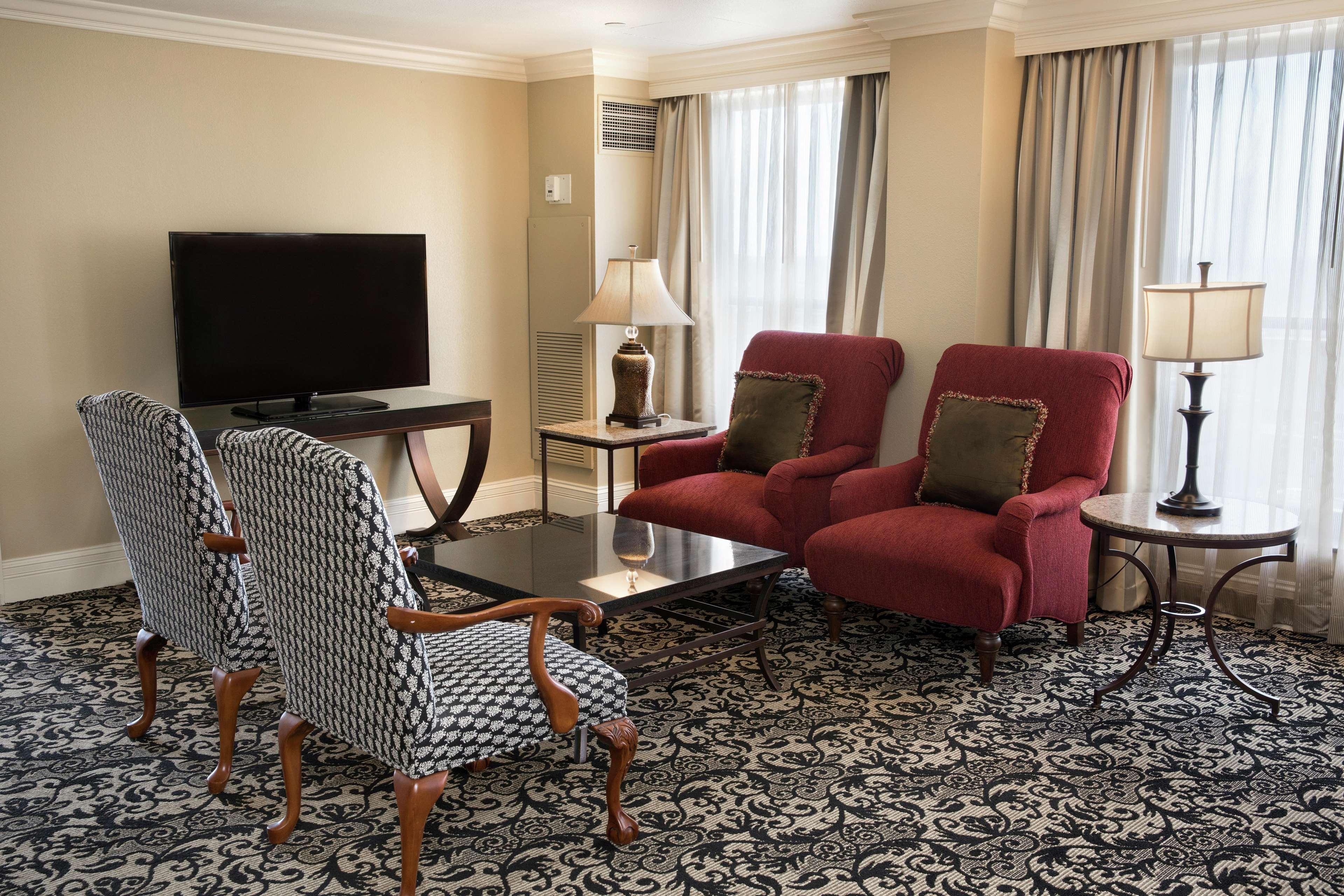 President Abraham Lincoln - A Doubletree By Hilton Hotel Springfield Bagian luar foto