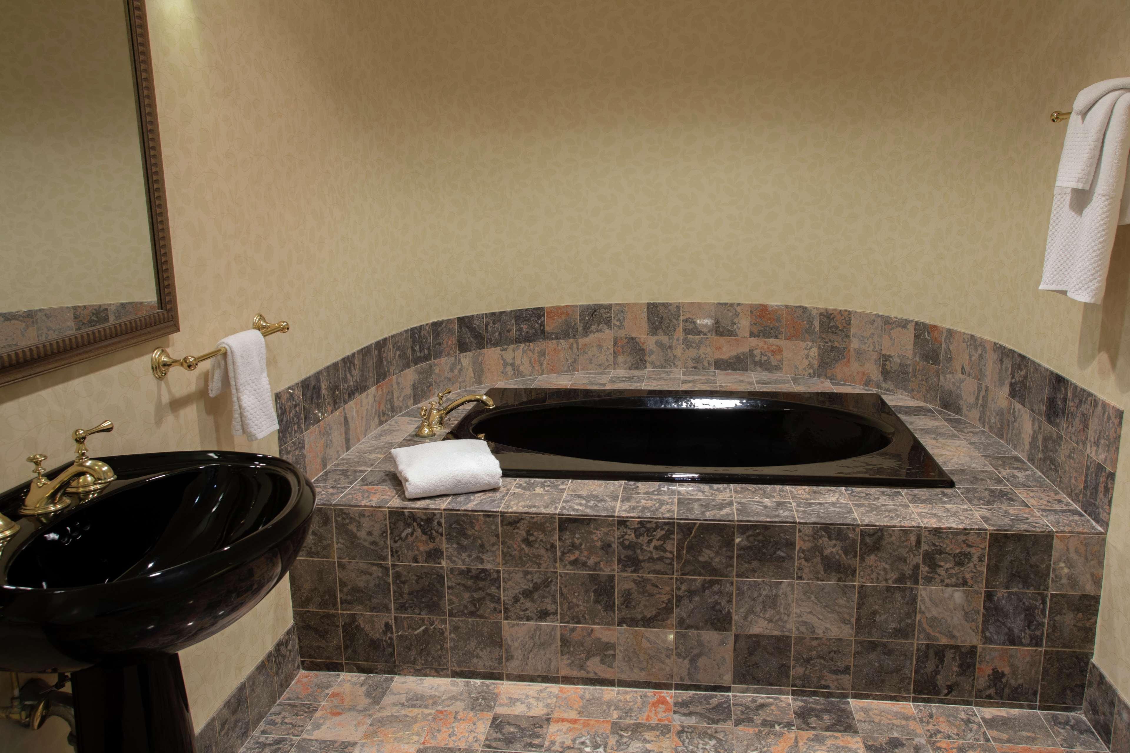 President Abraham Lincoln - A Doubletree By Hilton Hotel Springfield Bagian luar foto