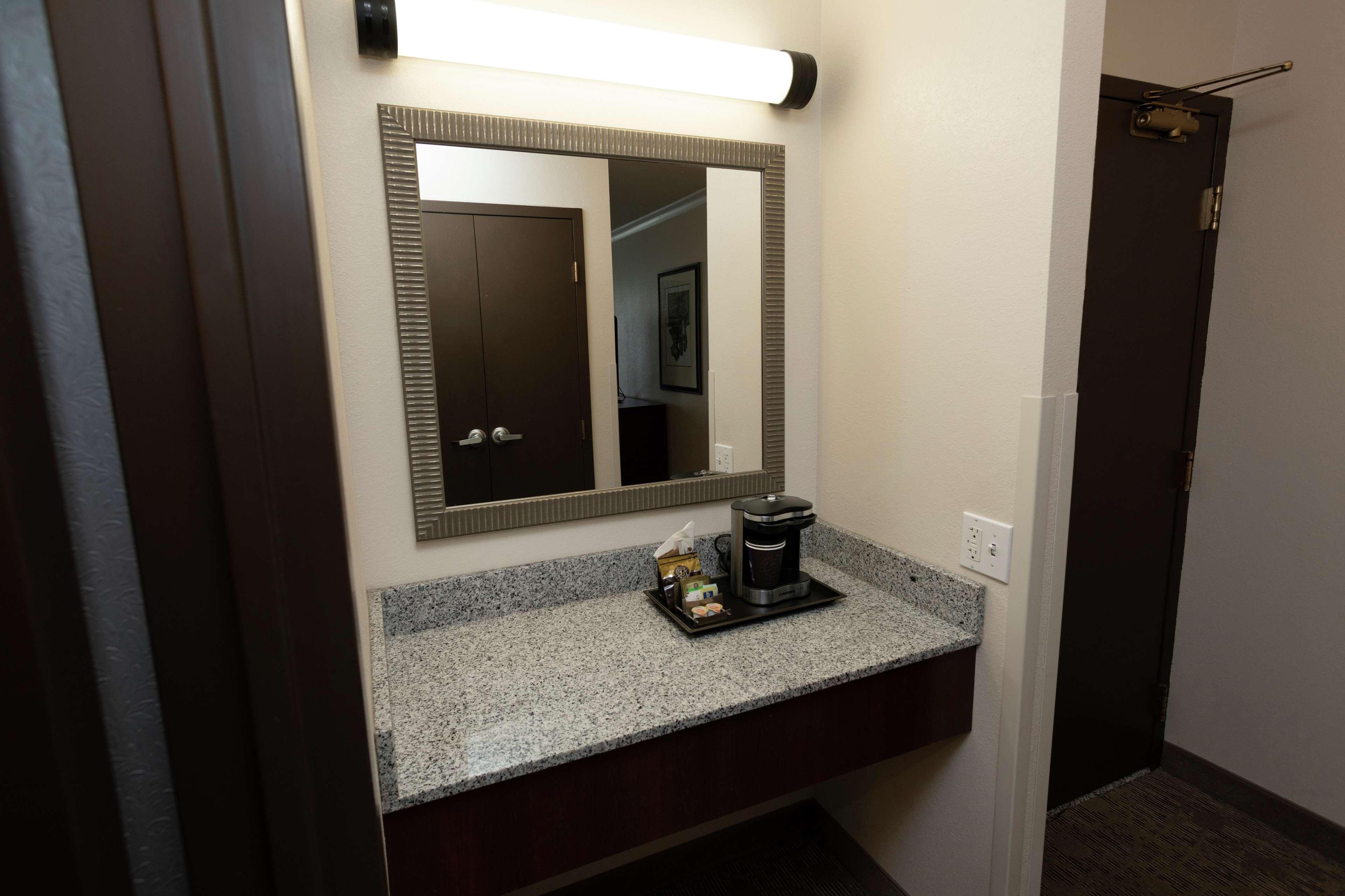 President Abraham Lincoln - A Doubletree By Hilton Hotel Springfield Bagian luar foto