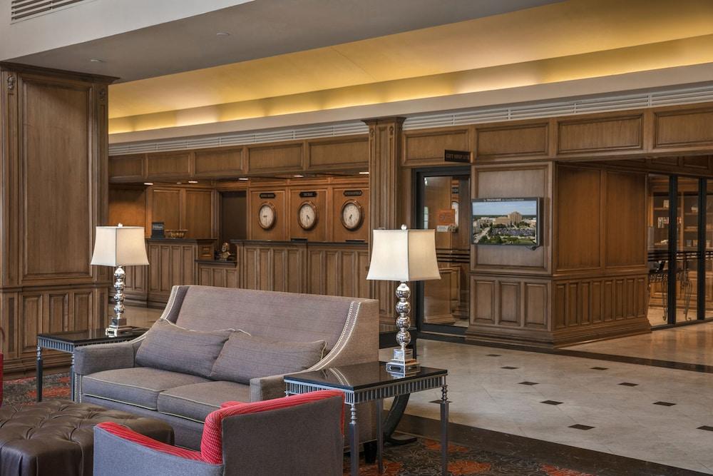 President Abraham Lincoln - A Doubletree By Hilton Hotel Springfield Bagian luar foto