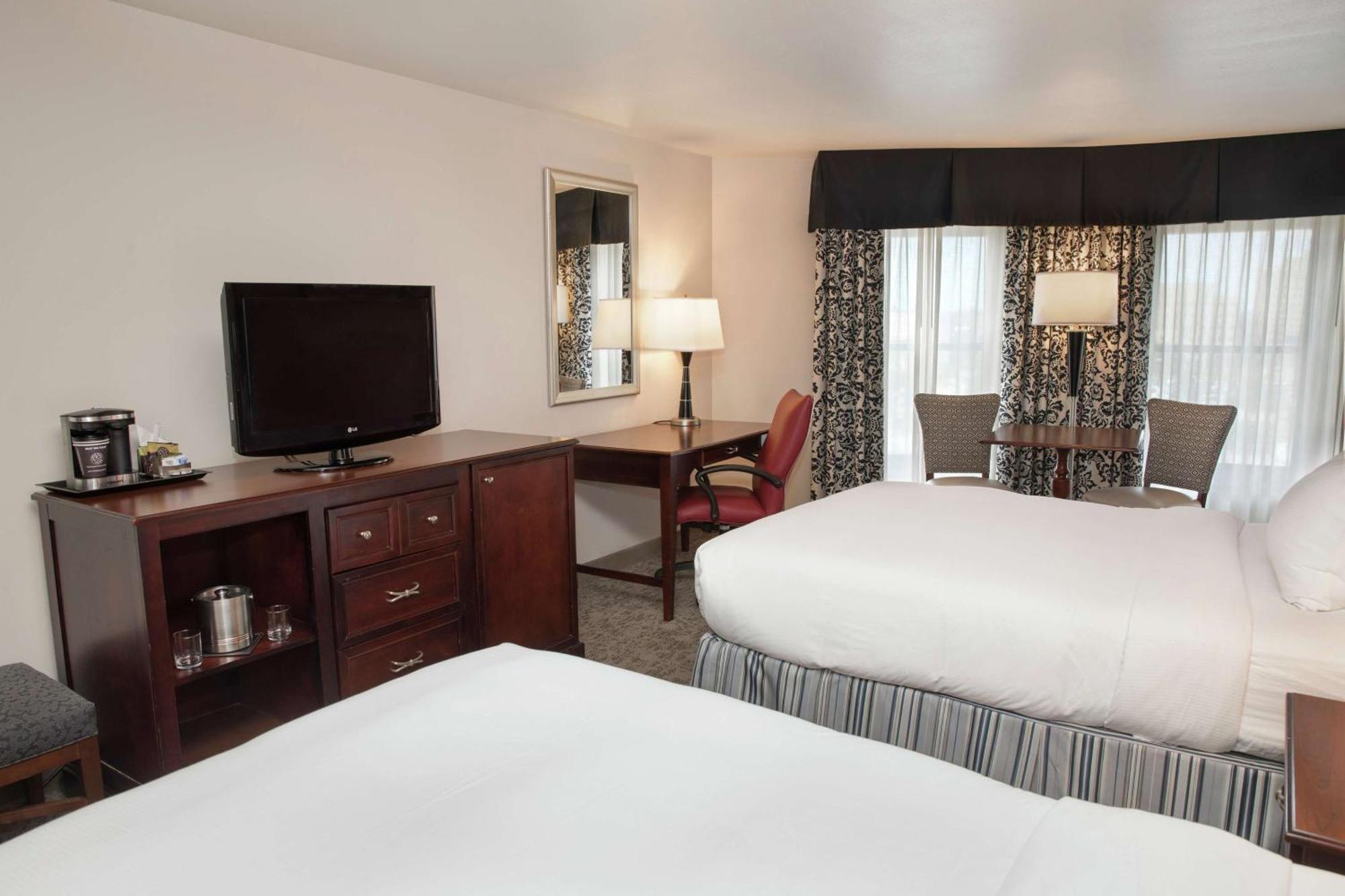 President Abraham Lincoln - A Doubletree By Hilton Hotel Springfield Bagian luar foto