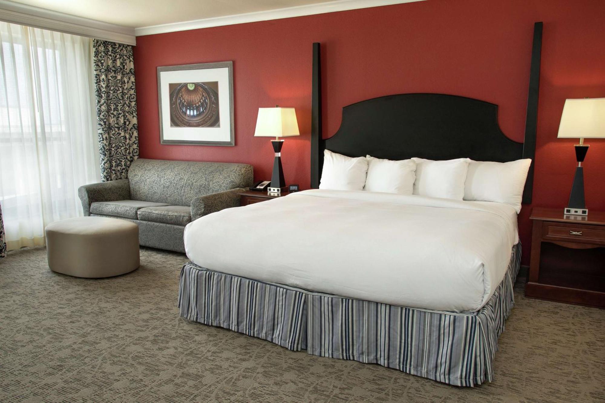 President Abraham Lincoln - A Doubletree By Hilton Hotel Springfield Bagian luar foto