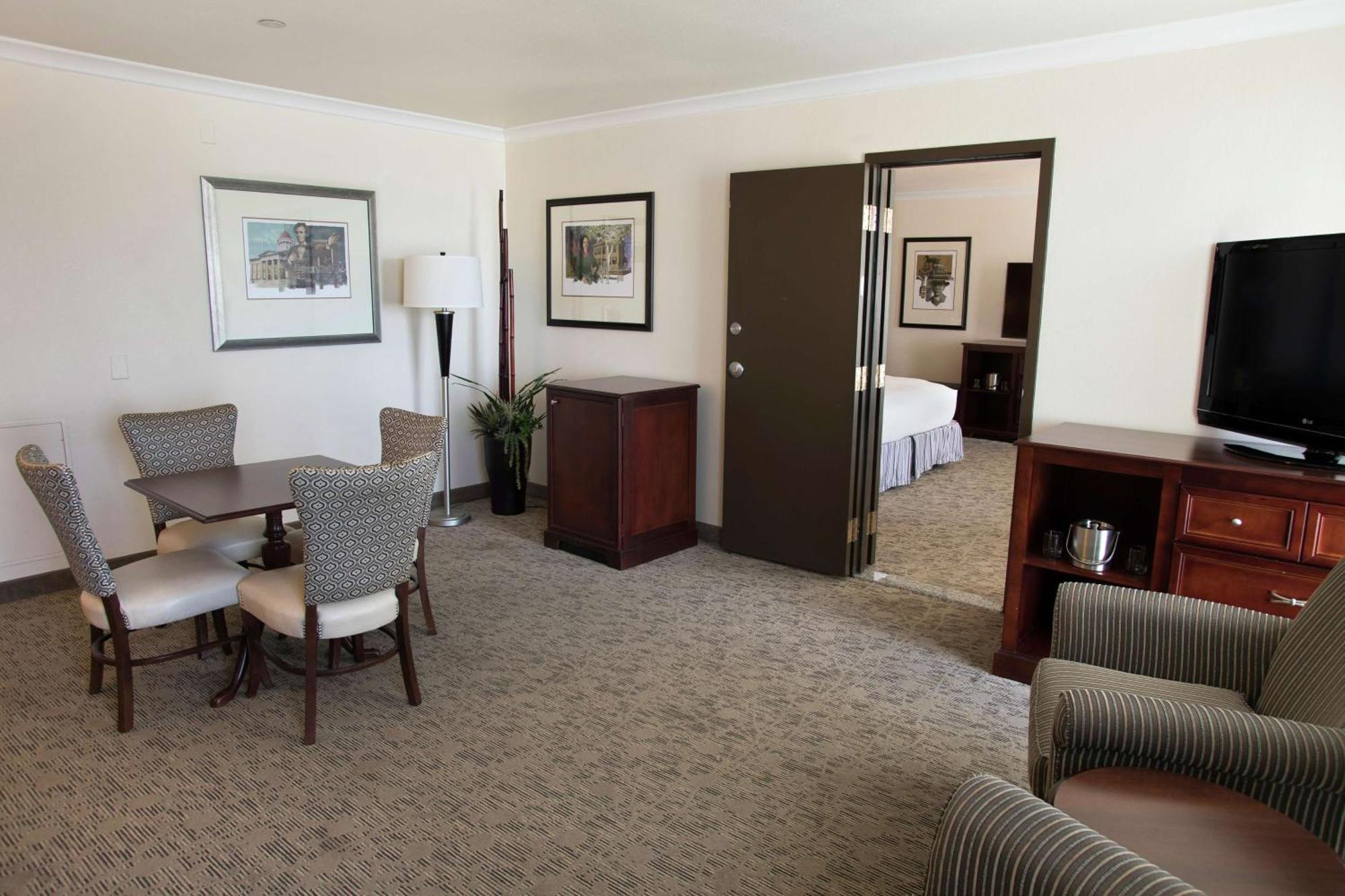 President Abraham Lincoln - A Doubletree By Hilton Hotel Springfield Bagian luar foto